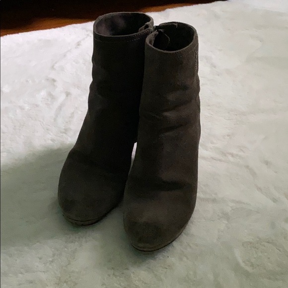 High Heeled Boots - Picture 1 of 3